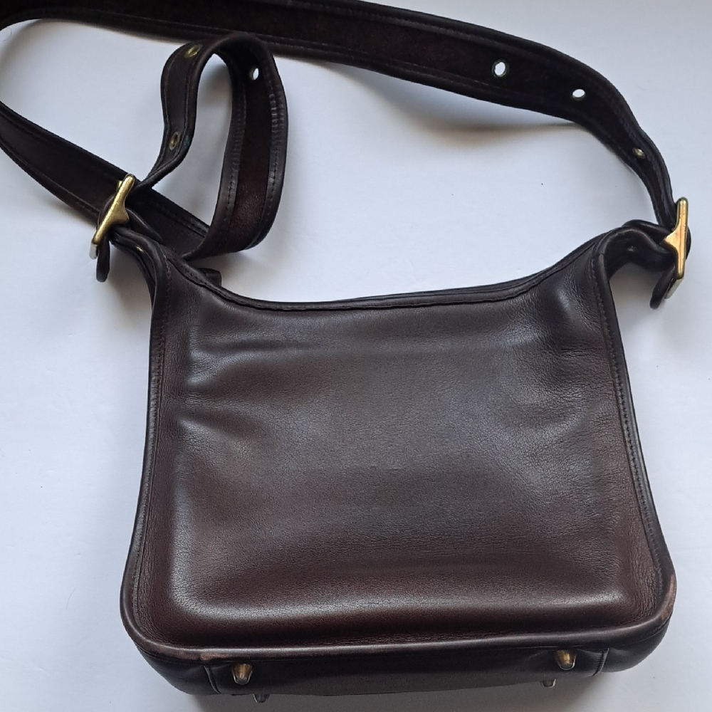 Vintage Coach Brown Leather Crossbody Bag - Classic Shoulder Satchel
